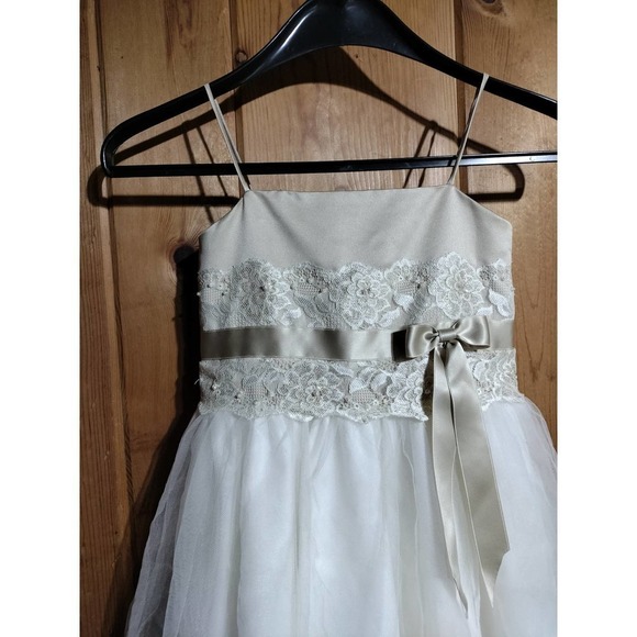 David's Bridal child size 4 formal dress beige & white flower girl jr bridesmaid - Picture 5 of 16